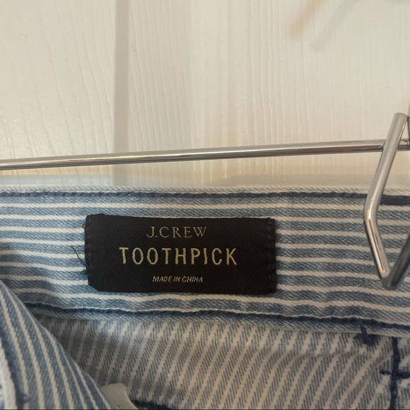 Toothpick Skinny Style Jeans with White Accents - Picture 6 of 8